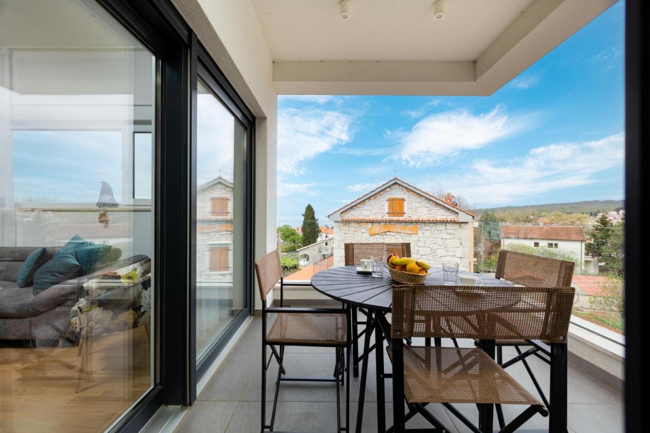Apartment Muzini Malinska Ngoại thất bức ảnh