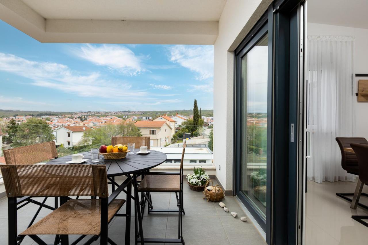 Apartment Muzini Malinska Ngoại thất bức ảnh