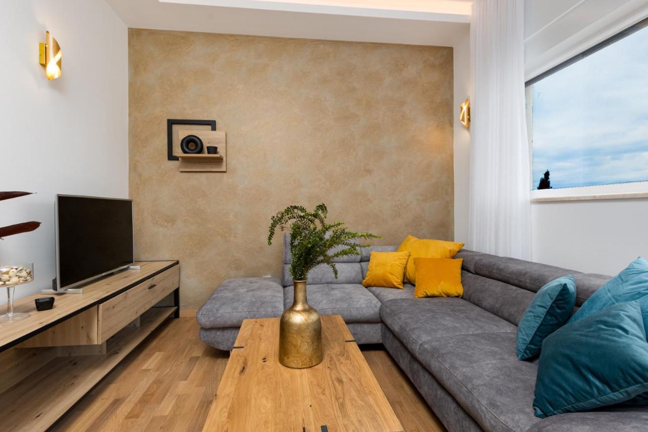 Apartment Muzini Malinska Ngoại thất bức ảnh