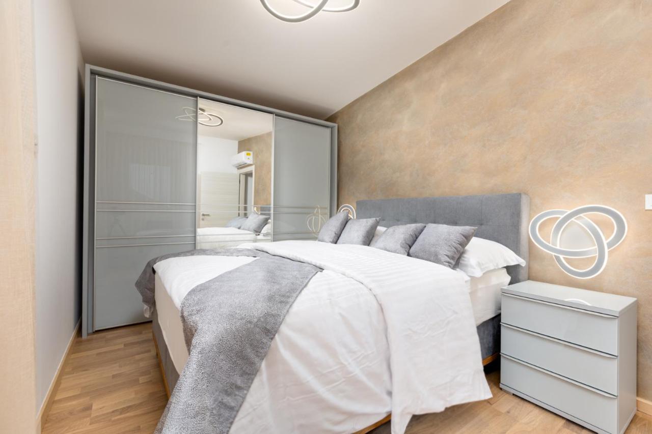 Apartment Muzini Malinska Ngoại thất bức ảnh